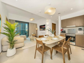 UrbanStays Dubai - Act Tower